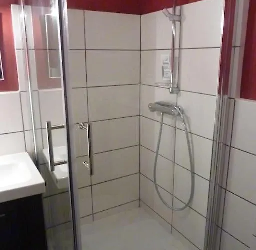 Appartamento Zentrum Volksdorf 350m Zur U-bahn! Sehr Gute Lage Schickes *