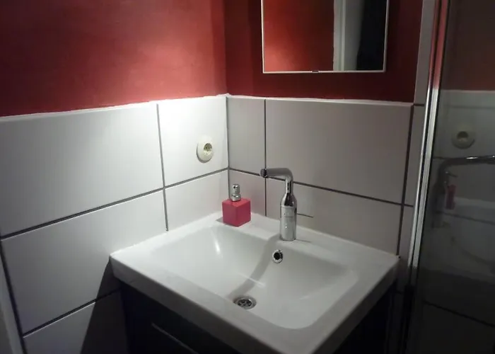 Zentrum Volksdorf 350m Zur U-bahn! Sehr Gute Lage Schickes Appartamento Amburgo